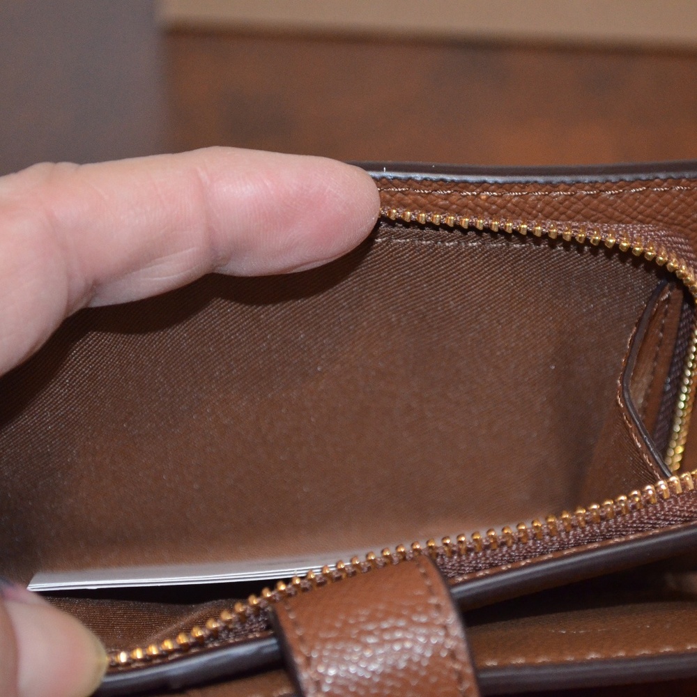 LAST ONE NWT Coach Signature Wallet Brown Leather - Picture 4 of 6